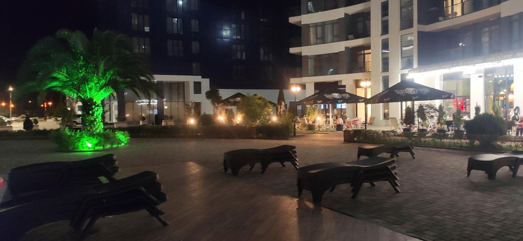 Sea Home Batumi Apartments Экстерьер фото